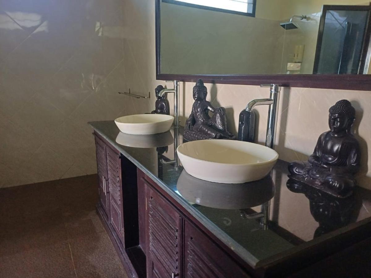 Penginuman Melaya Beach Resort Room Double מראה חיצוני תמונה